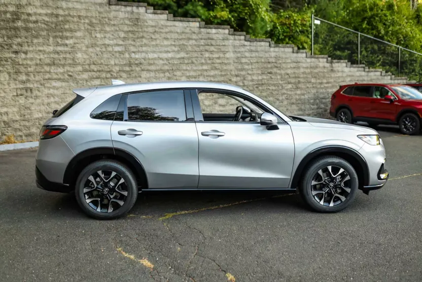2026 Honda HR-V EX-L photo 1