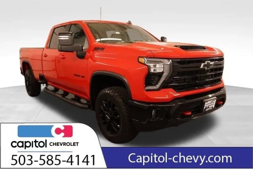 2025 Chevrolet Silverado 3500HD LT photo 1