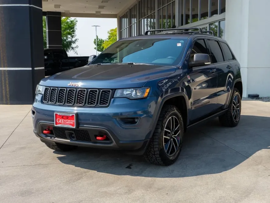 2020 Jeep Grand Cherokee Trailhawk photo 1