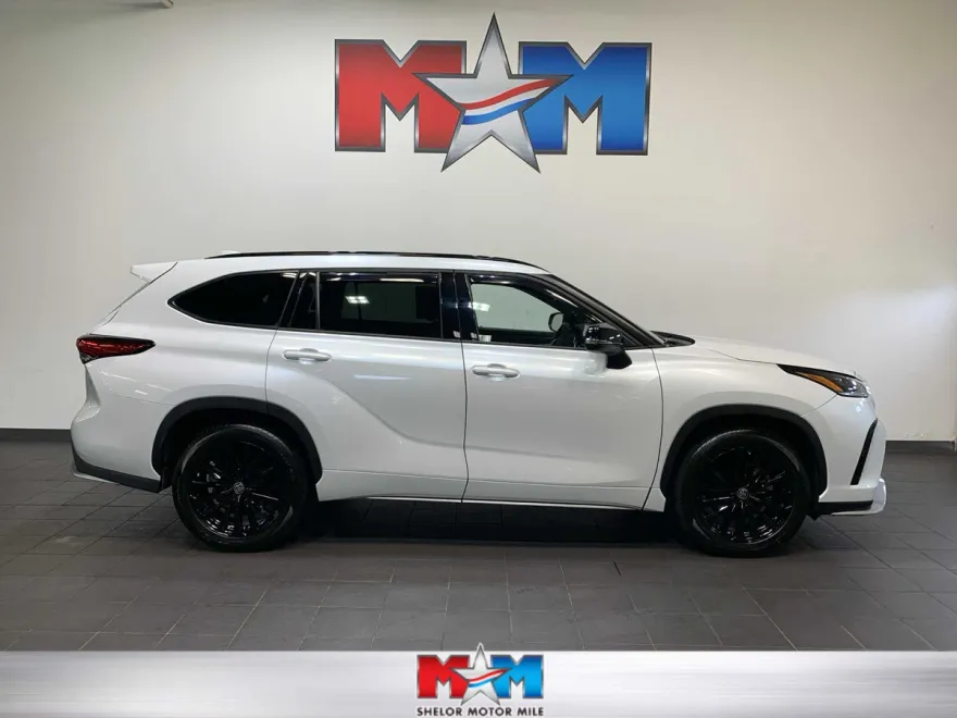 2023 Toyota Highlander XSE photo 1