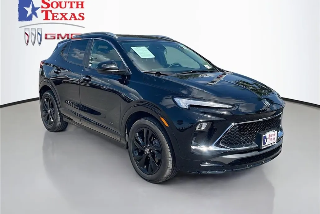 2025 Buick Encore GX Sport Touring photo 1