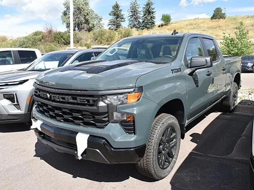 2026 Chevrolet Silverado Trail Boss Custom photo 1