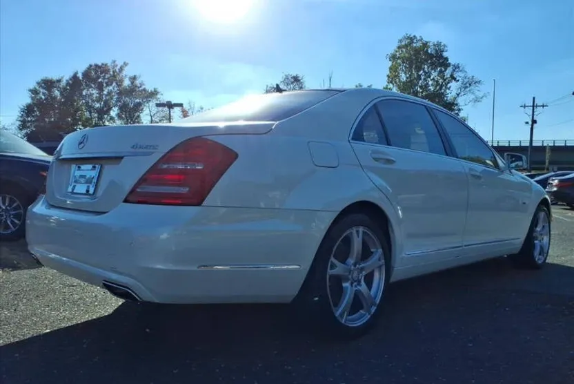 2012 Mercedes Benz S 550 4MATIC photo 1