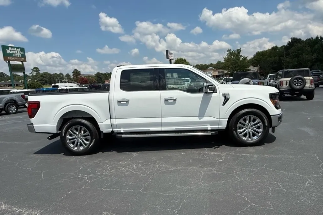 2025 Ford F-150 XLT photo 1
