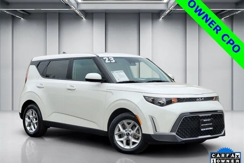 2023 Kia Soul LX S photo 1