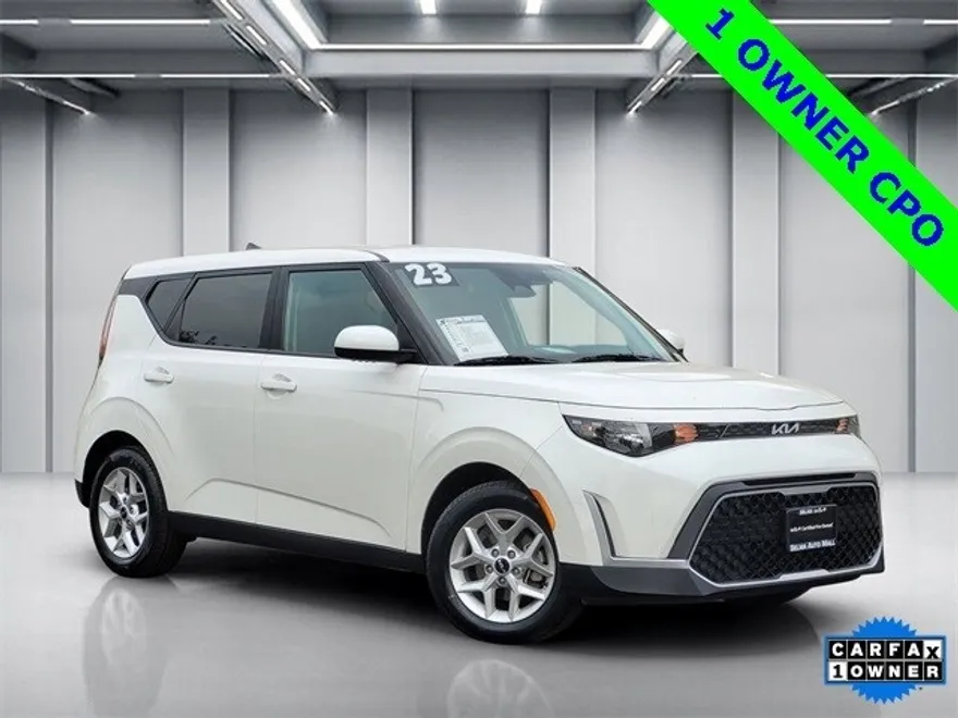 2023 Kia Soul LX S photo 1