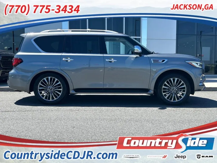 2019 Infiniti QX80 Luxe photo 1