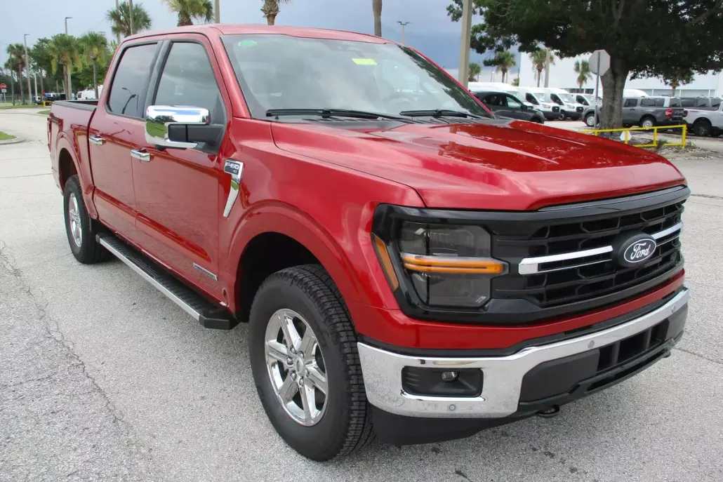 2025 Ford F-150 XLT photo 1