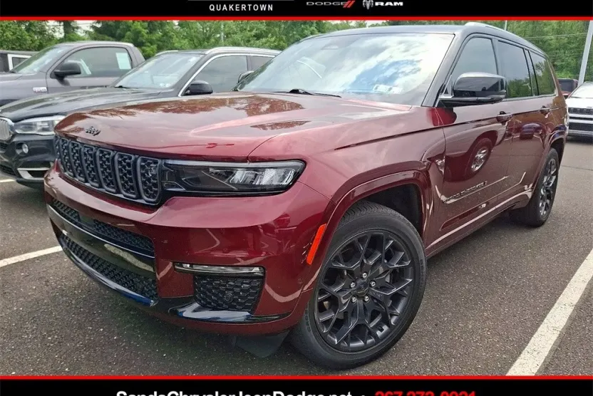 2023 Jeep Grand Cherokee L Summit photo 1