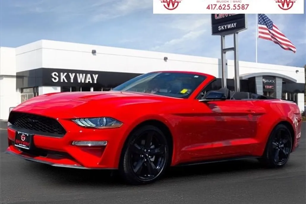 2023 Ford Mustang EcoBoost photo 1