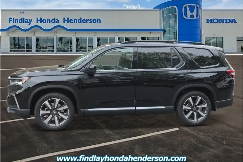 2025 Honda Pilot Touring photo 1