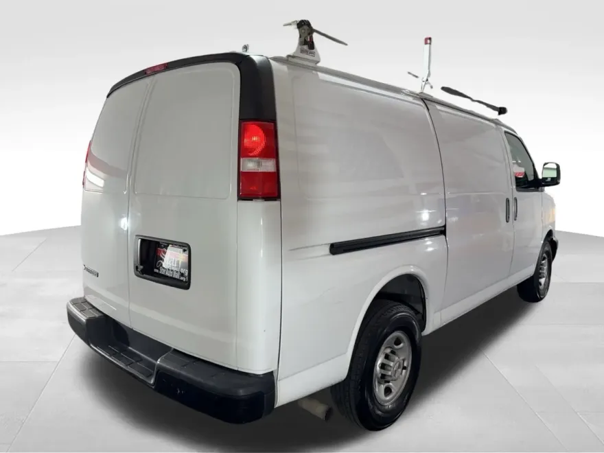 2020 Chevrolet Express 3500 Work Van Cargo photo 1