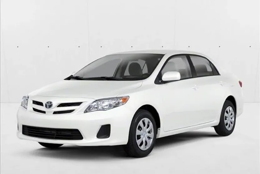 2012 Toyota Corolla LE photo 1