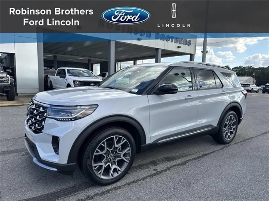 2025 Ford Explorer Platinum photo 1