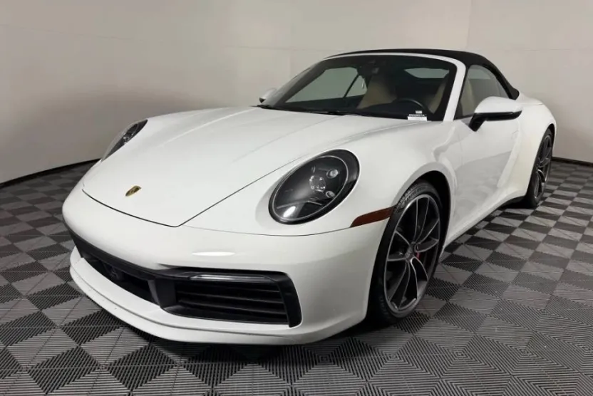 2020 Porsche 911 4S Cabriolet photo 1