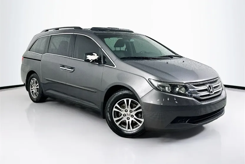 2013 Honda Odyssey EX-L photo 1