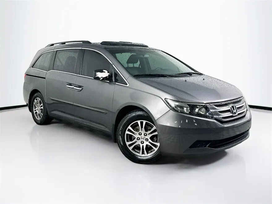 2013 Honda Odyssey EX-L photo 1