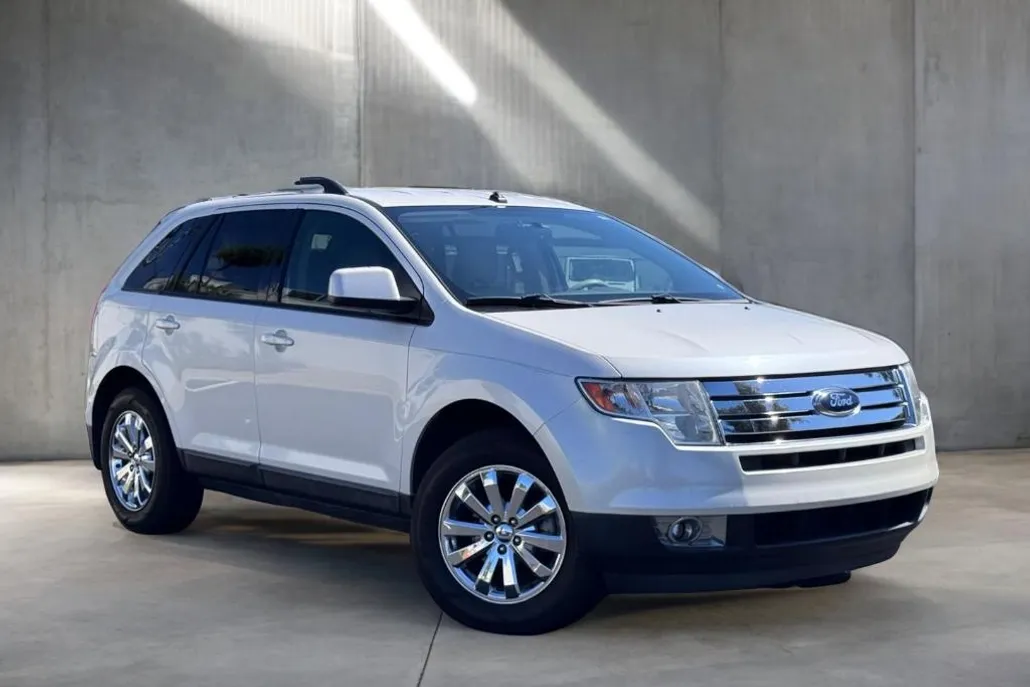 2010 Ford Edge SEL photo 1