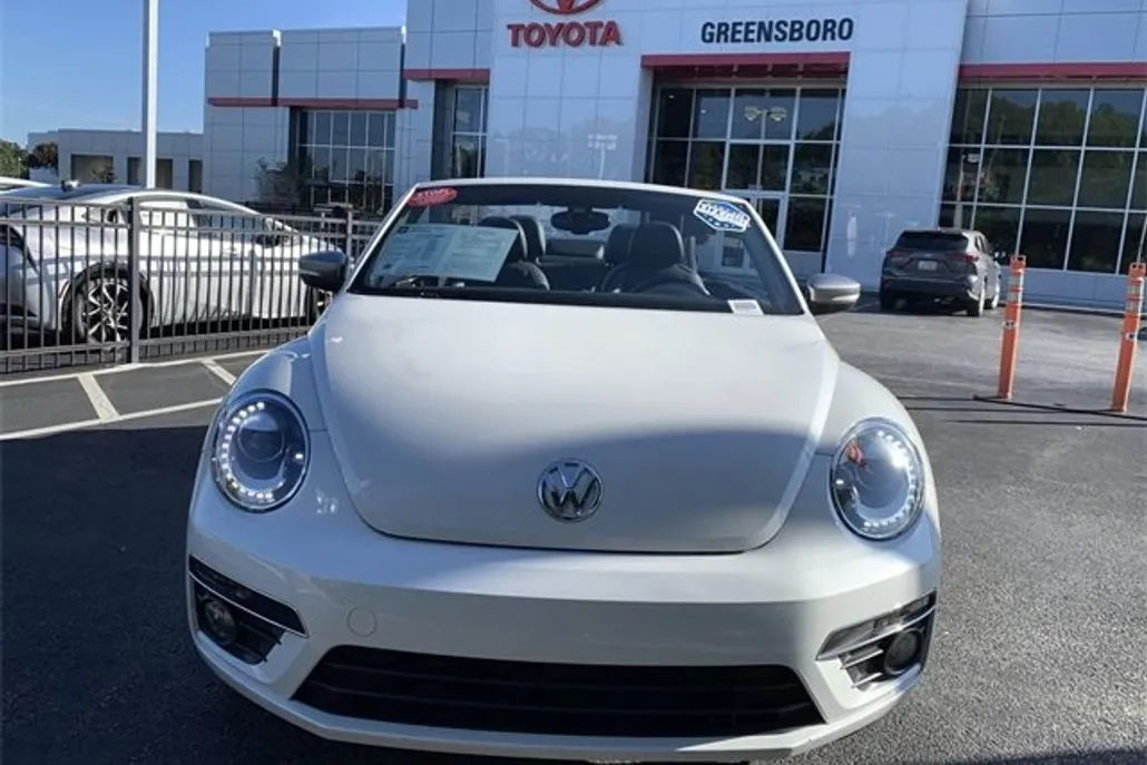 2014 Volkswagen Beetle 1.8T photo 1