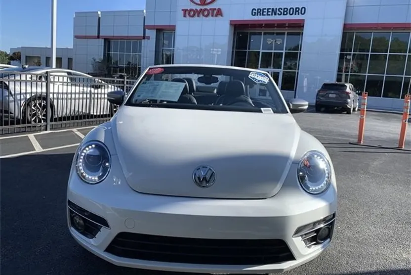 2014 Volkswagen Beetle 1.8T photo 1