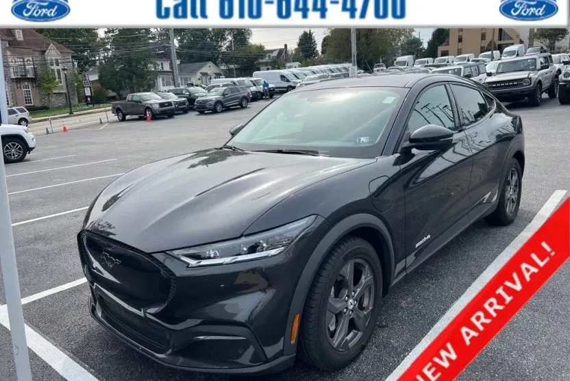 2021 Ford Mustang Mach-E Select photo 1