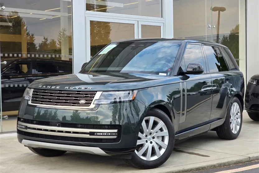 2025 Land Rover Range Rover SE photo 1