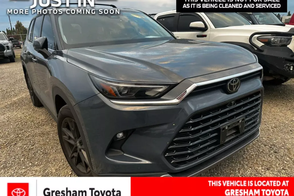 2024 Toyota Grand Highlander Limited photo 1