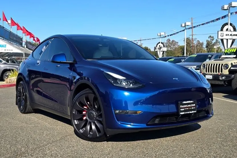 2023 Tesla Model Y Performance photo 1