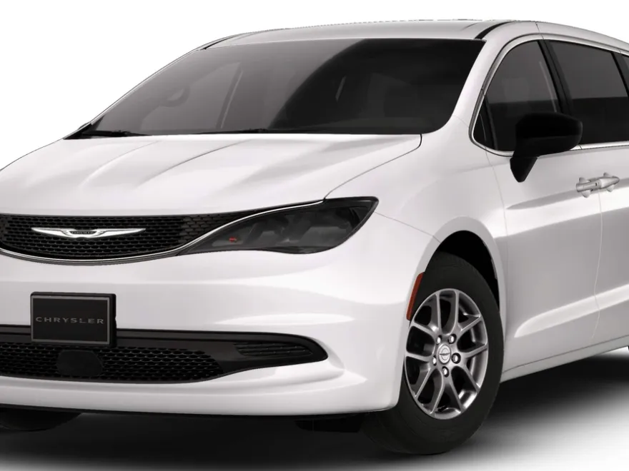 2026 Chrysler Voyager LX photo 1