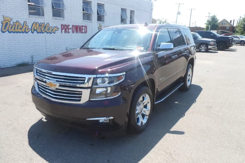 2017 Chevrolet Tahoe Premier photo 1
