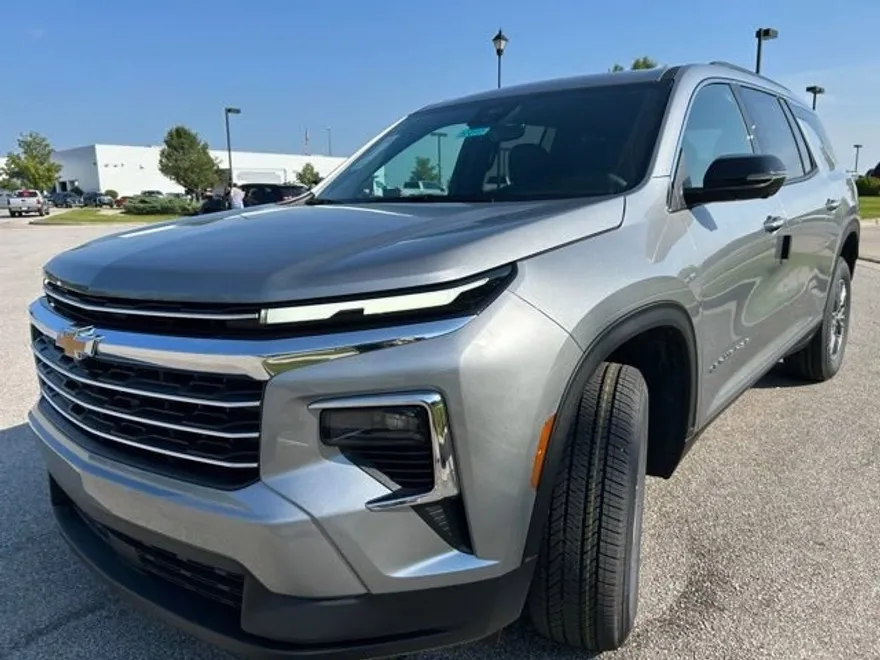 2026 Chevrolet Traverse photo 1