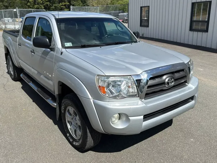 2010 Toyota Tacoma Double Cab photo 1