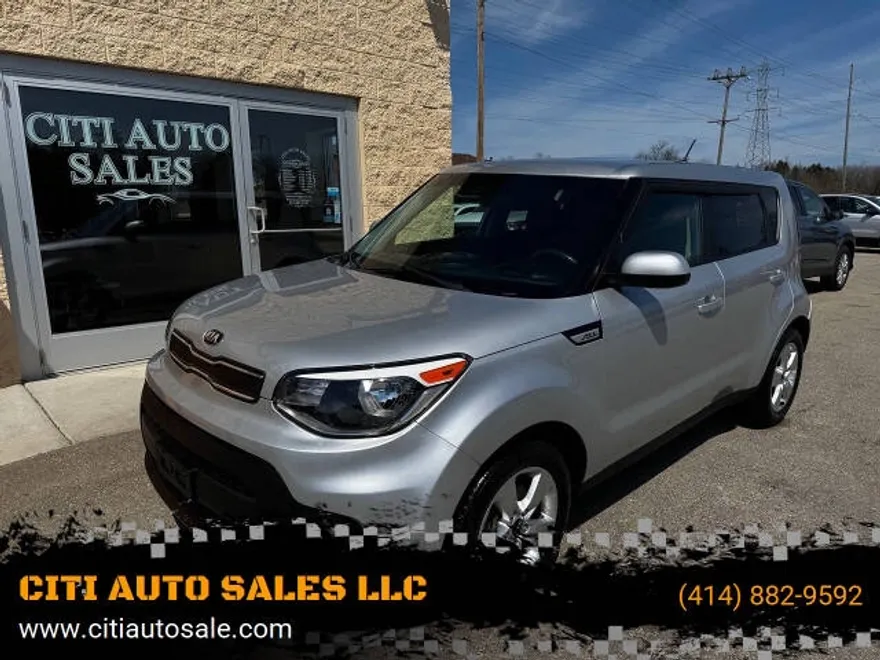 2017 Kia Soul Base photo 1