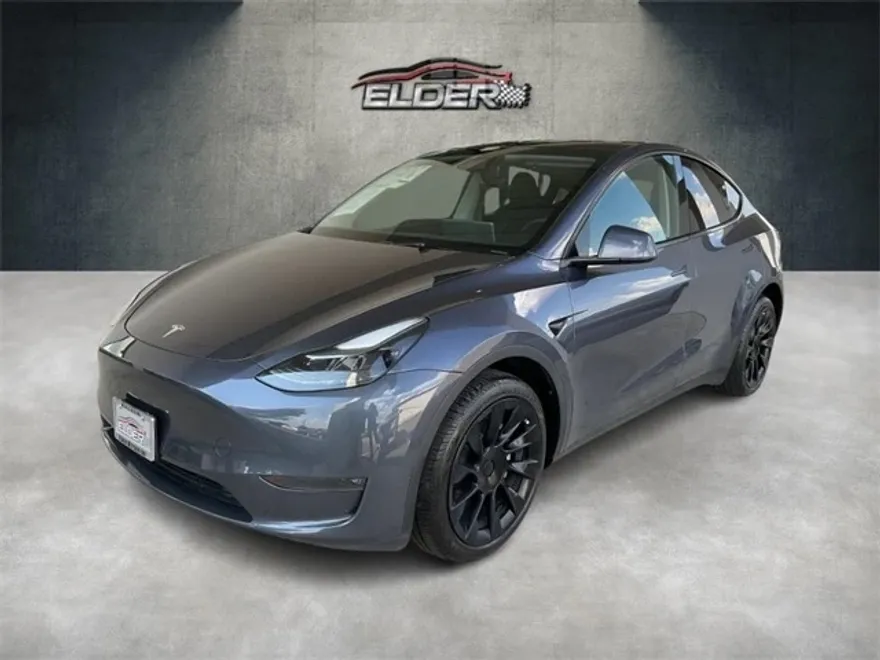 2023 Tesla Model Y Long Range photo 1