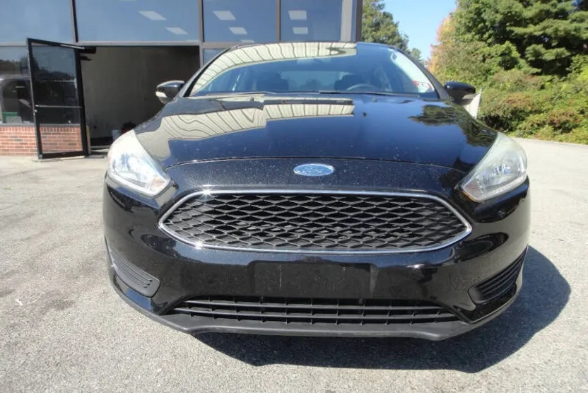 2015 Ford Focus SE photo 1