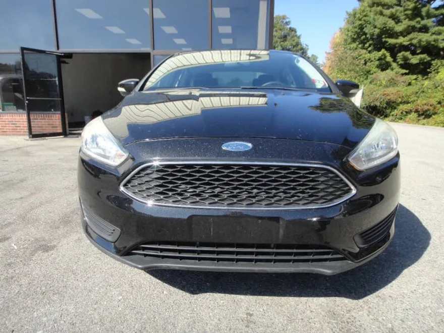 2015 Ford Focus SE photo 1