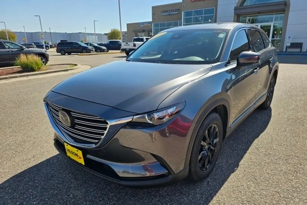 2023 Mazda CX-9 Touring photo 1