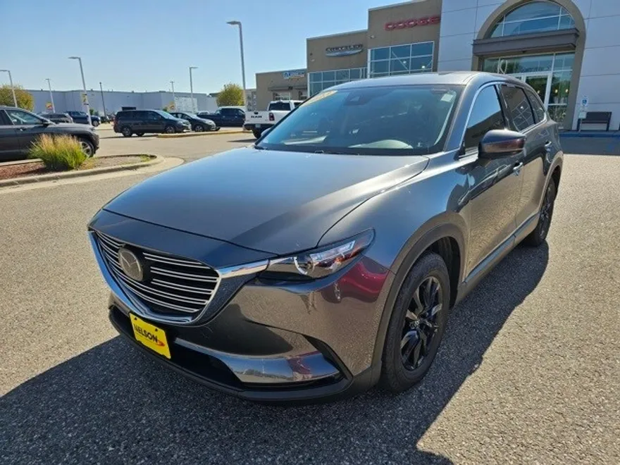 2023 Mazda CX-9 Touring photo 1