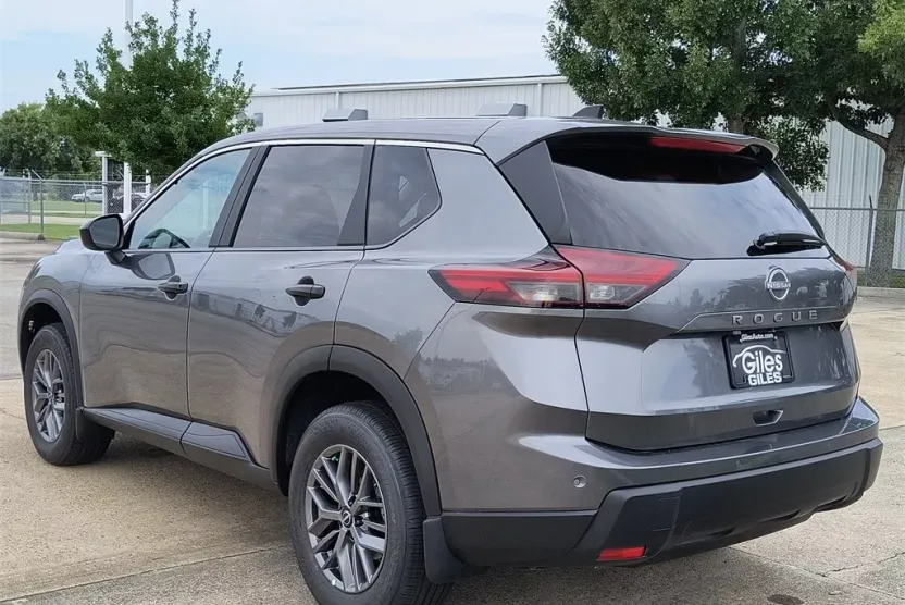 2026 Nissan Rogue S photo 1