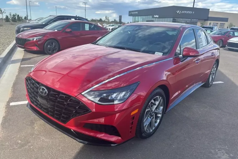 2020 Hyundai Sonata SEL photo 1