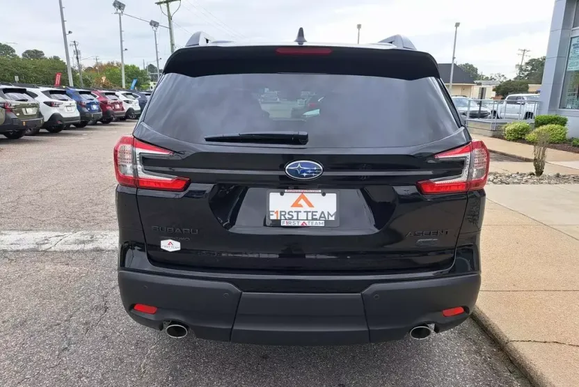 2025 Subaru Ascent Onyx Edition photo 1