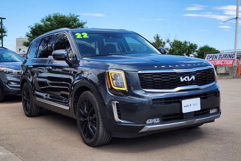 2022 Kia Telluride SX photo 1