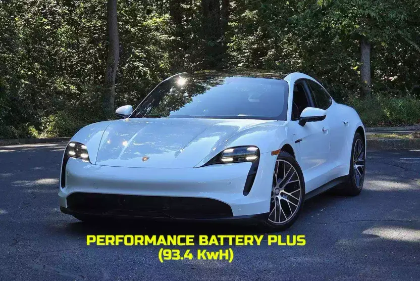 2023 Porsche Taycan photo 1