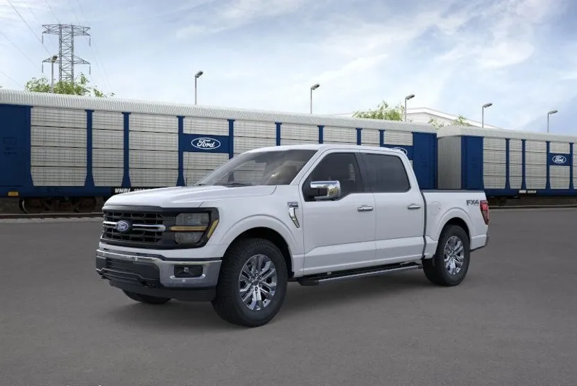 2025 Ford F-150 XLT photo 1