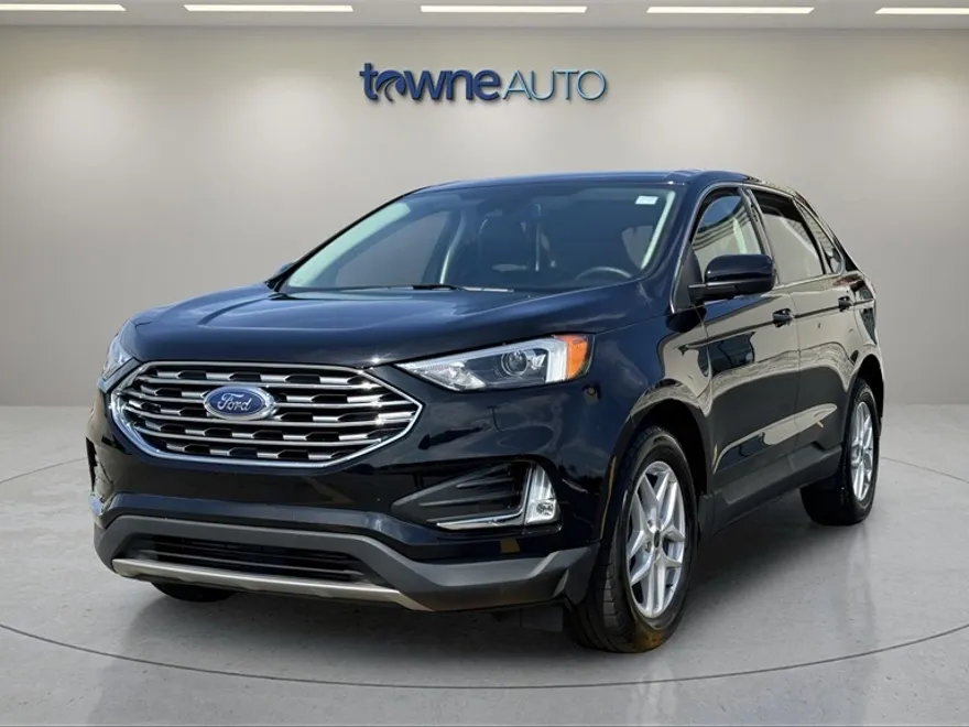 2022 Ford Edge SEL photo 1