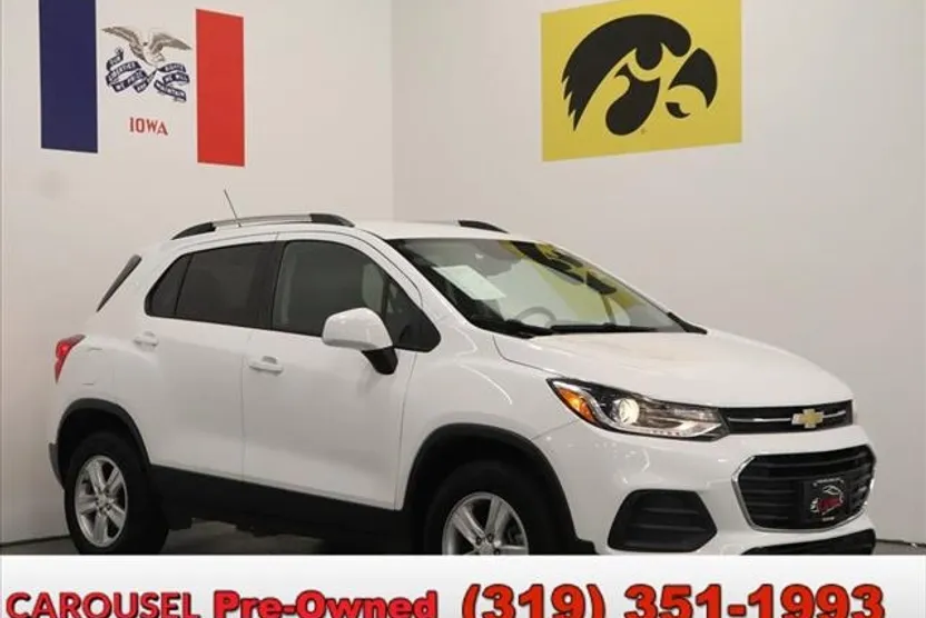 2022 Chevrolet Trax LT photo 1
