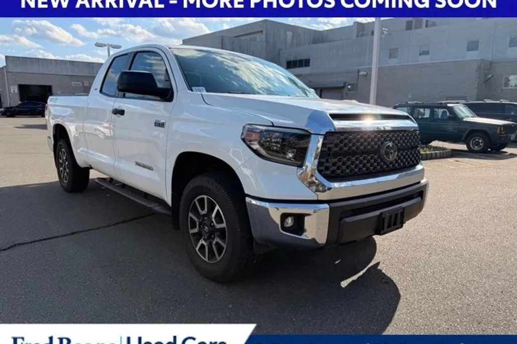 2020 Toyota Tundra SR5 Grade photo 1