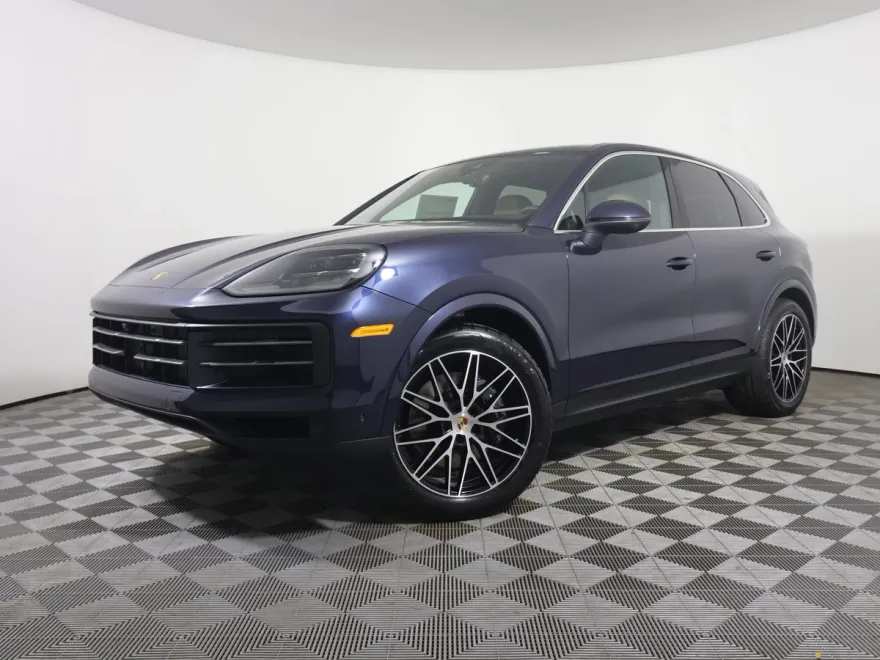 2025 Porsche Cayenne photo 1