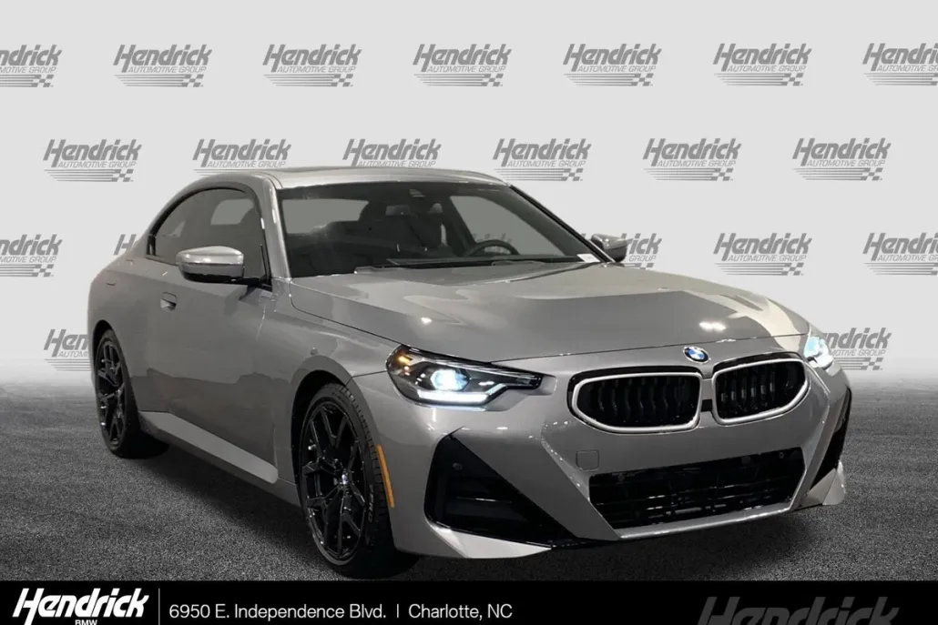 2025 Bmw 230i photo 1