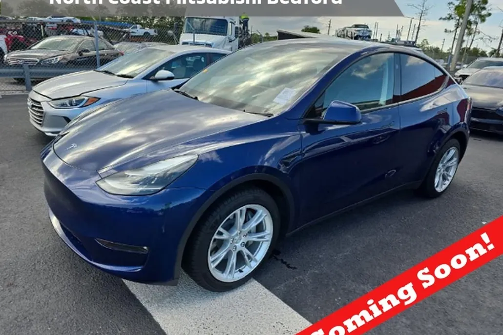2023 Tesla Model Y Long Range photo 1